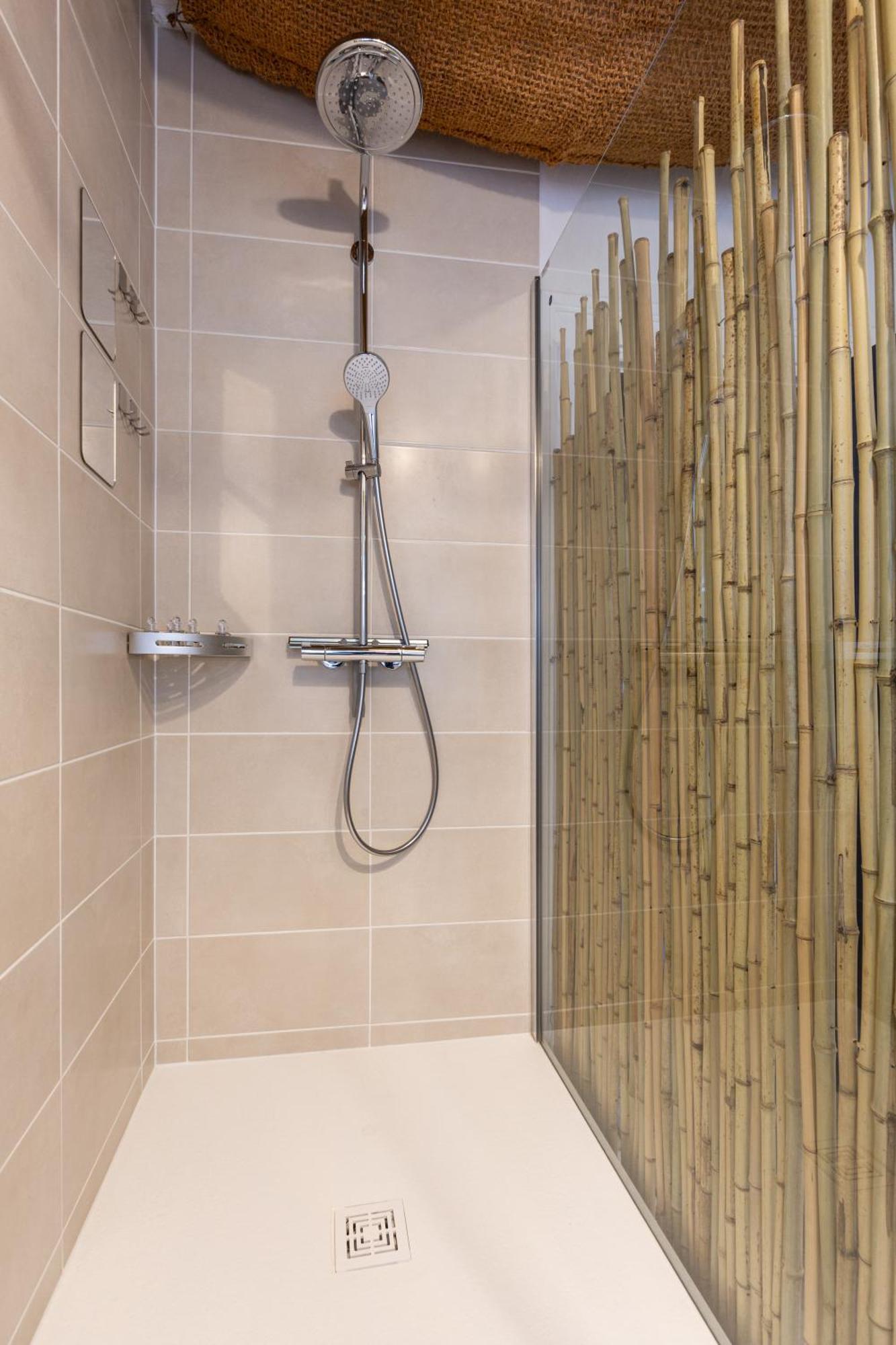 Lit Rond Tres Grand Et Confortable - Garage Possible Ou Parking Gratuit Rue - Gare 2 Min Et Ville 4 Min En Tram - Ciel Etoile - Netflix Videoprojecteur - Luxe Et Evasion Strasbourg Exteriör bild